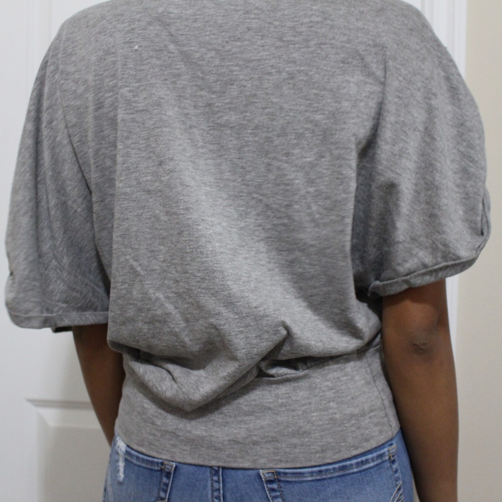 Grey Top - Picture 2 of 3